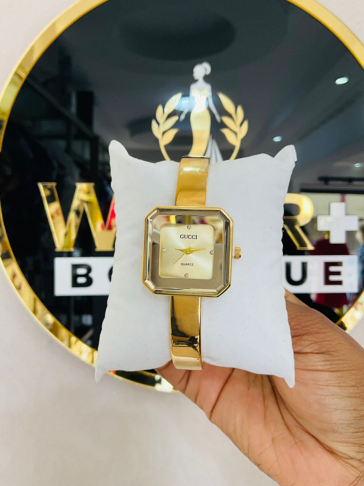 GUESS BRUSH GOLD WATCH-GOLDEN STRAPS