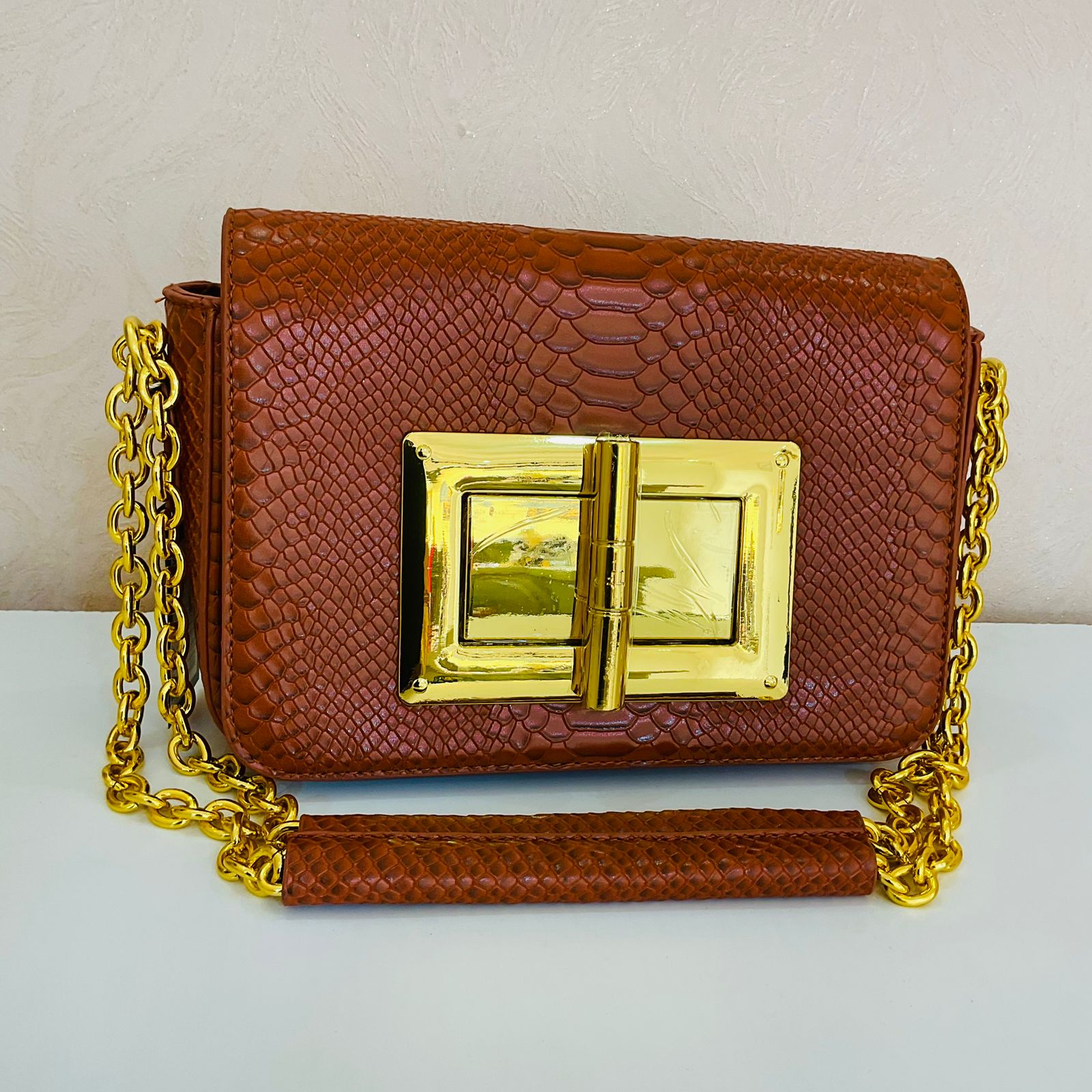 BROWN BAG- GOLDEN CHAIN