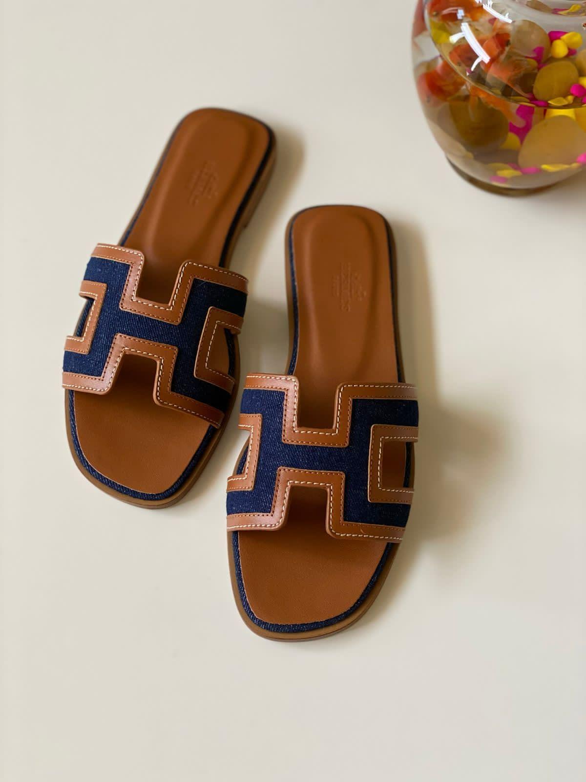 BROWN LEATHER SANDALS-Hermes
