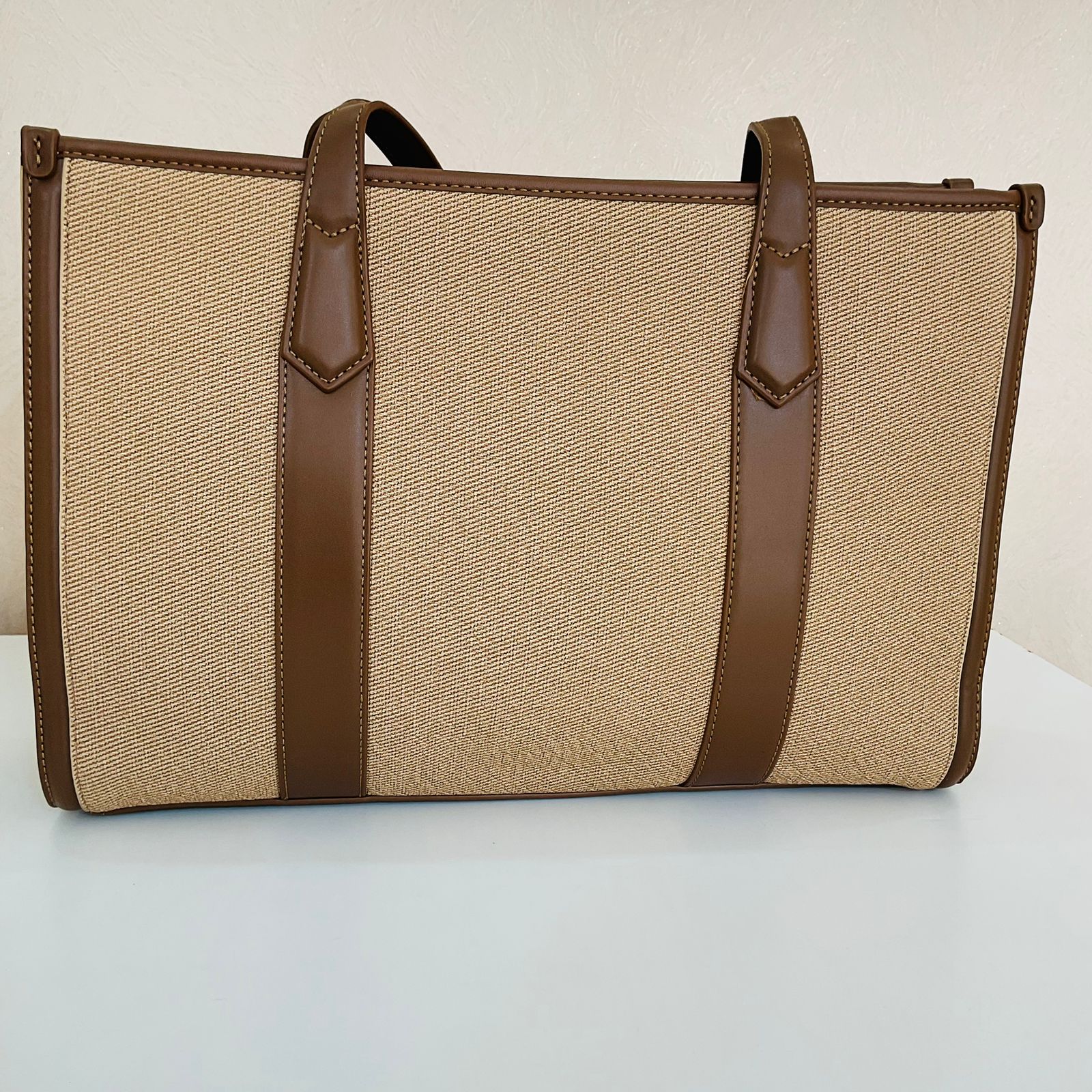 TAN BROWN-STRAP BAG