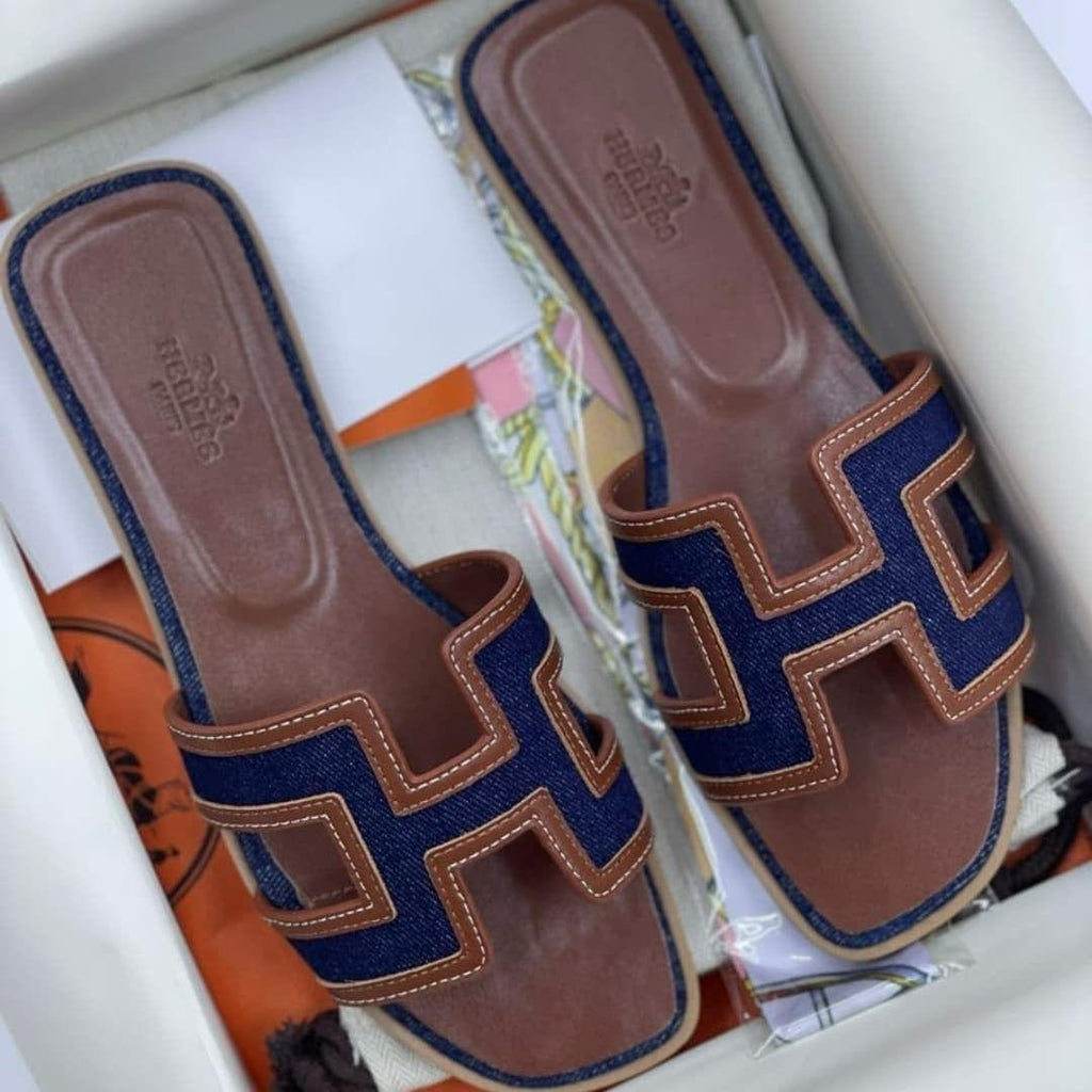 BROWN LEATHER SANDALS-Hermes