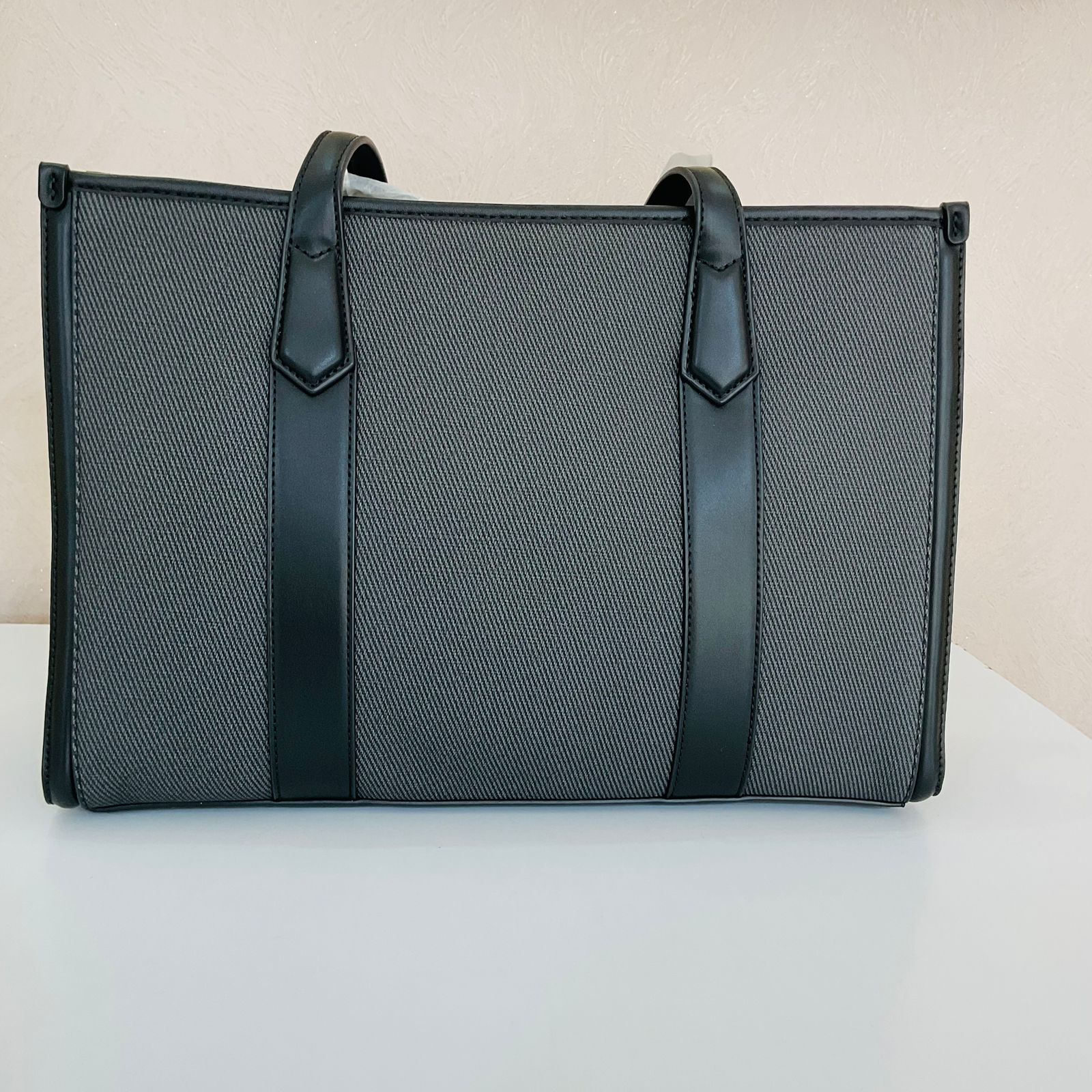 GREY BLACK-STRAPS BAG