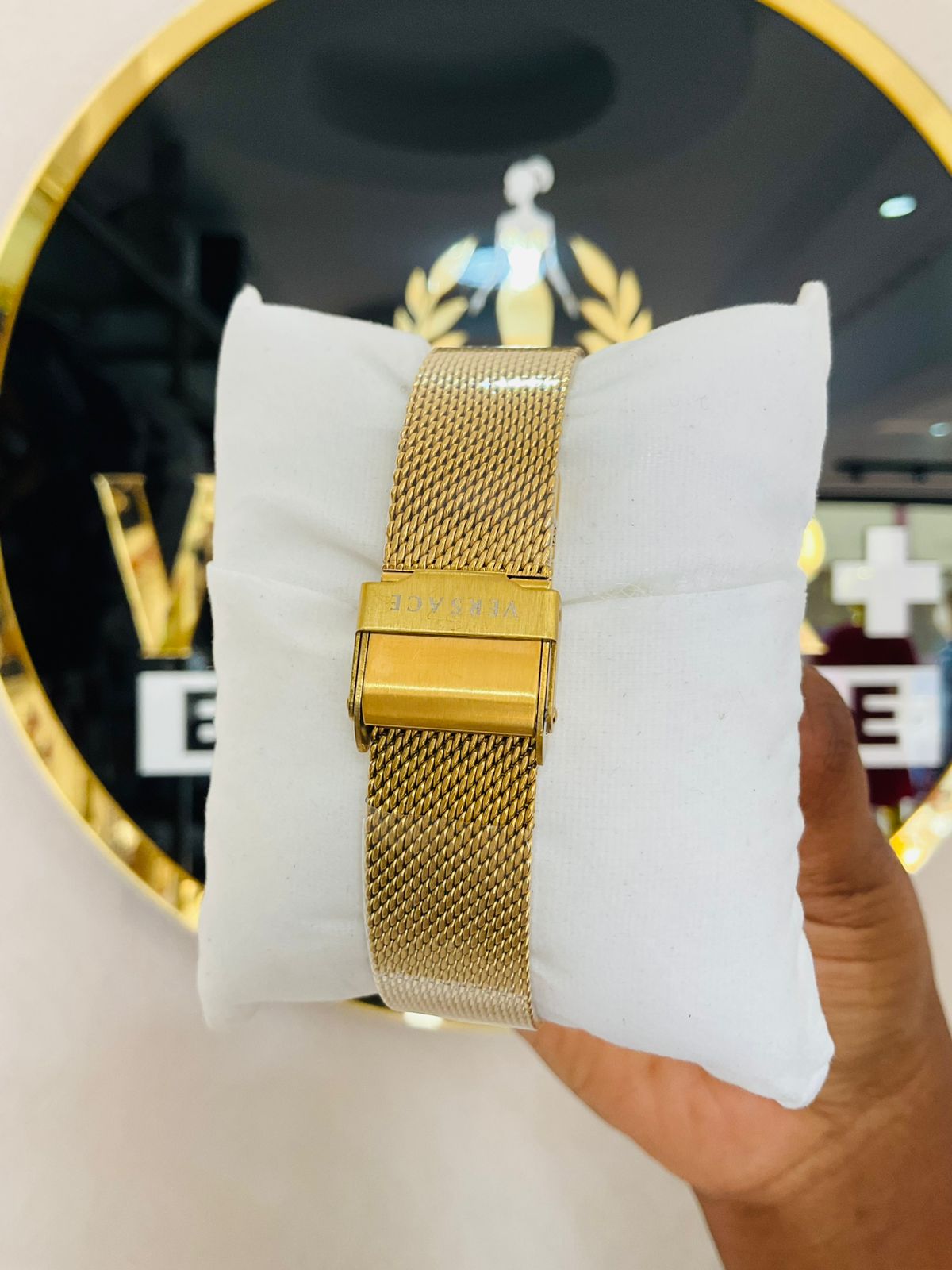 WHITE CK WATCH-GOLDEN STRAPS